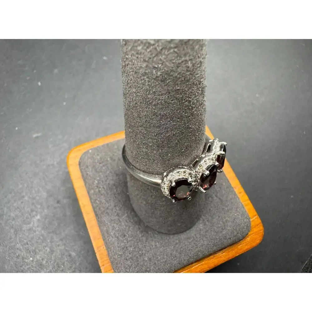 Vintage Sterling Silver 925 3 Stone Garnet Ring Halo Accents Oval Red Gem Sz 10